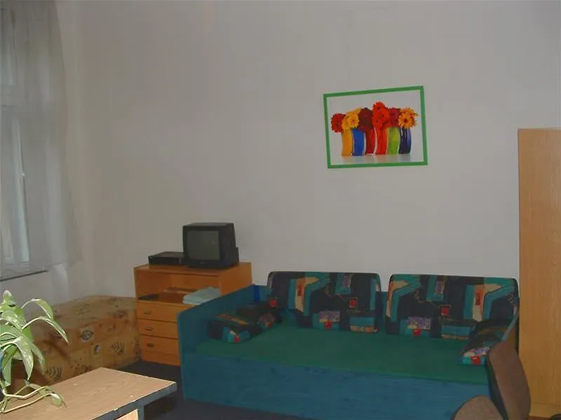 פראג Legerova Apartment